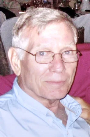 Linwood Davenport 1943-2026
